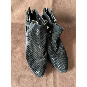 Anne Klein Black Suede Laser Cutout Ankle Booties Block Heel Zip Women Size 7.5M